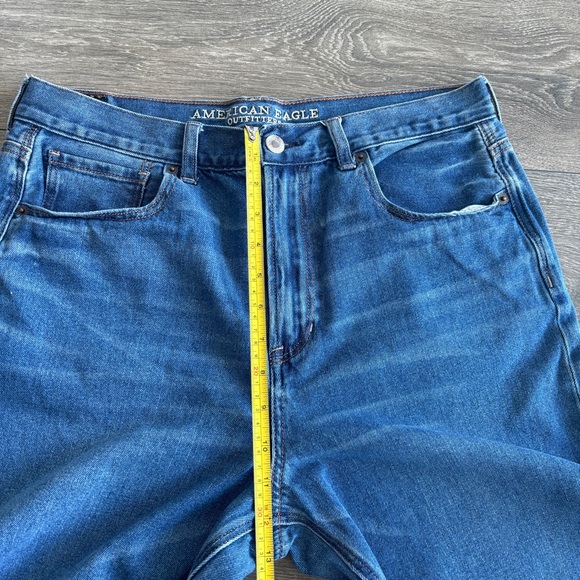 American Eagle Outfitters Mom Jeans - Picture 5 of 9